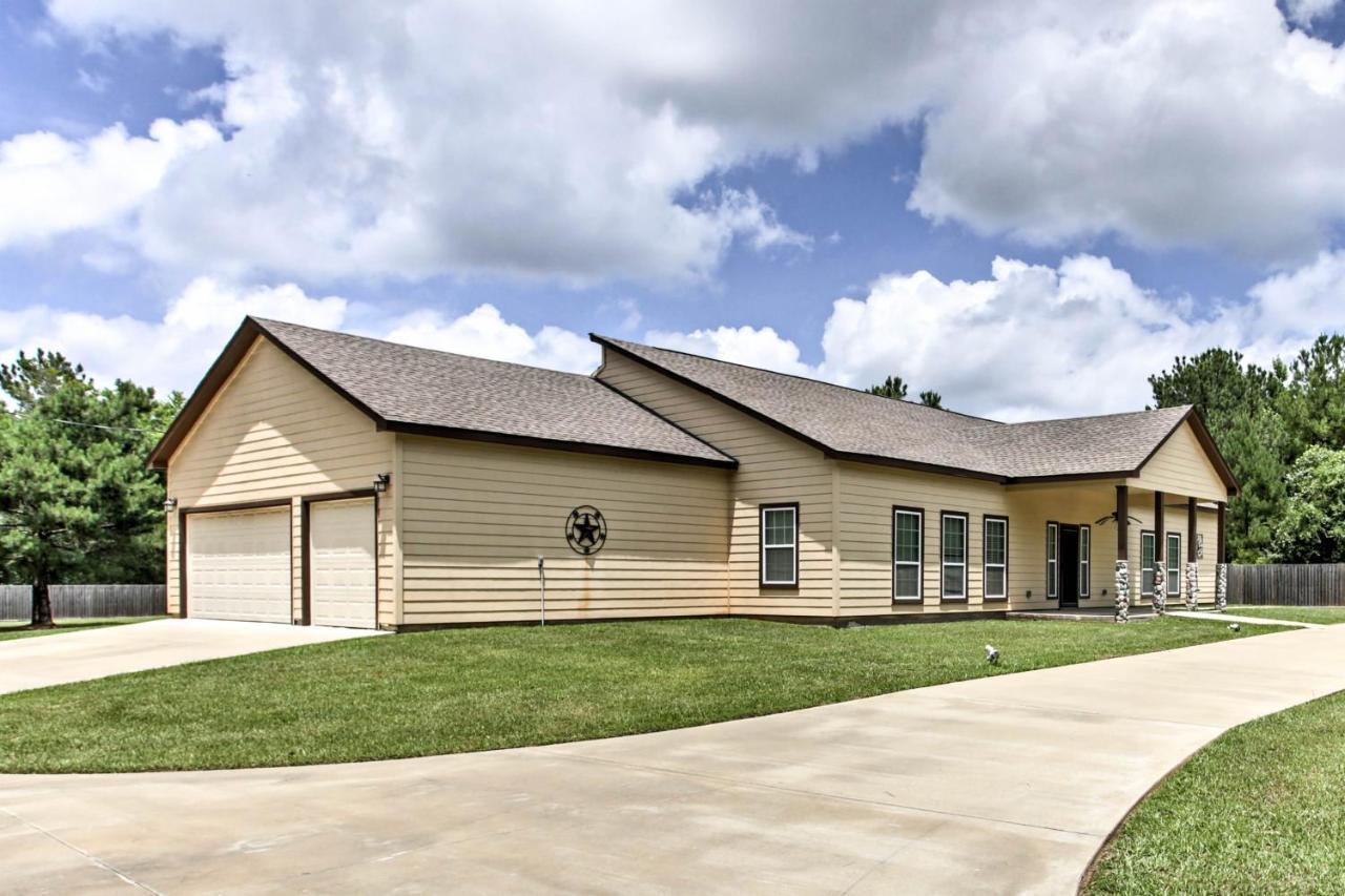 Texas Vacation Rental With Fireplace, Near Lakes Marshall Eksteriør billede